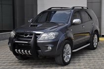 Toyota Fortuner 2006–2015 Stranske stopnice RedLine Black (2 kos, aluminij) fotografija 4