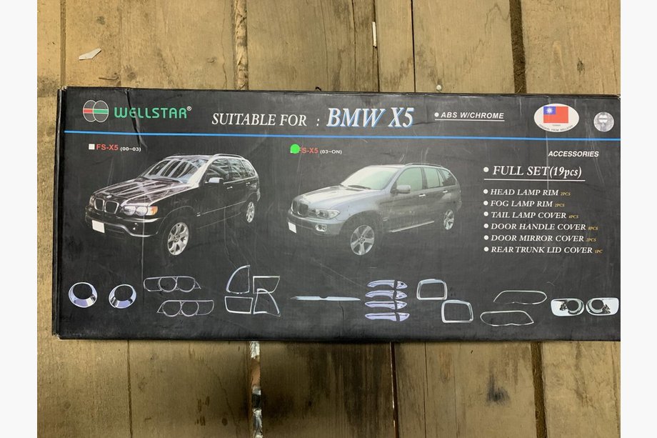 BMW X5 E53 1999–2006 AKCIJA! Komplet kromiranih oblog (2003-2006) Image