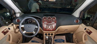 Ford Connect 2010–2013 Okrasne obloge armaturne plošče (veliki komplet) Titan fotografija 4