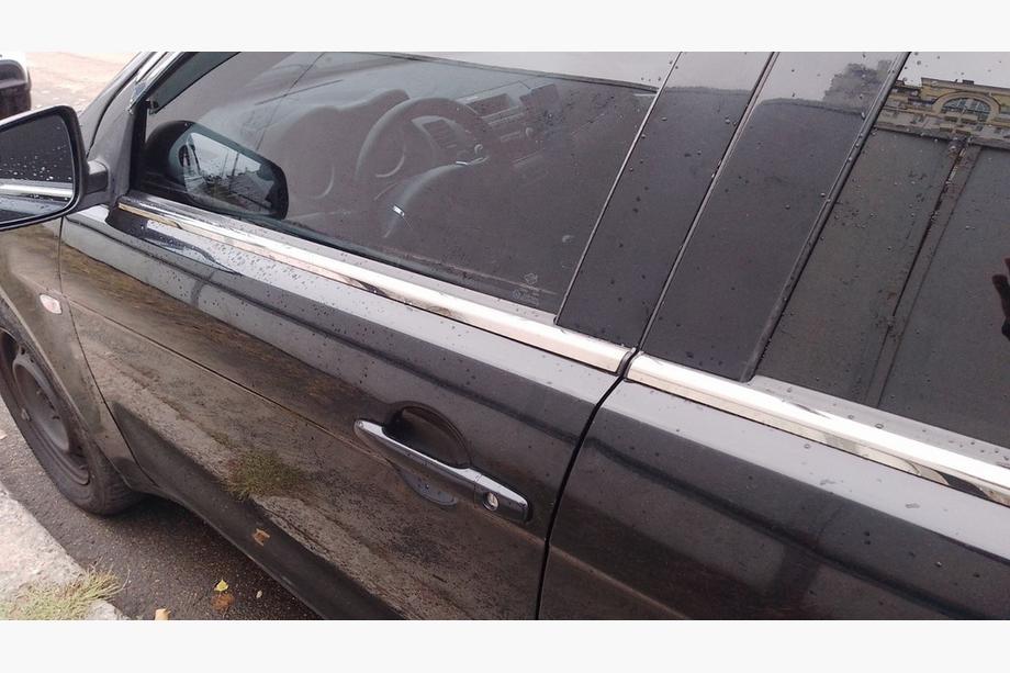 Mitsubishi Lancer X 2008– Zunanje okrasne letvice oken (4 kosi, nerjaveče jeklo) Carmos - turško nerjaveče jeklo Image