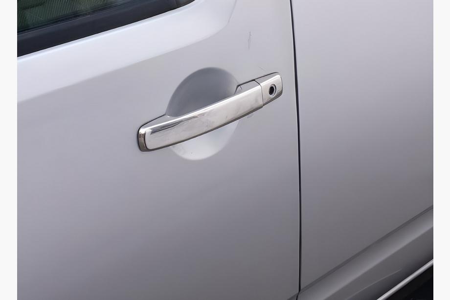 Nissan Pathfinder R51 2005–2014 Kromirani pokrovi vratnih kljuk (2 kosa, nerjavno jeklo) Fotografija 3