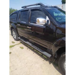 Okrasna obloga za vetrovnike (2 kosa, nerjaveče jeklo) Nissan Navara 2006–2015 fotografija 4