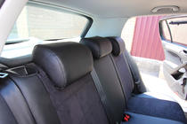 Volkswagen Golf 6 2008–2014 Avtomobilske sedežne prevleke eko usnje+tkanina+Alcantara Antara A001 (celoten komplet za notranjost) fotografija 3