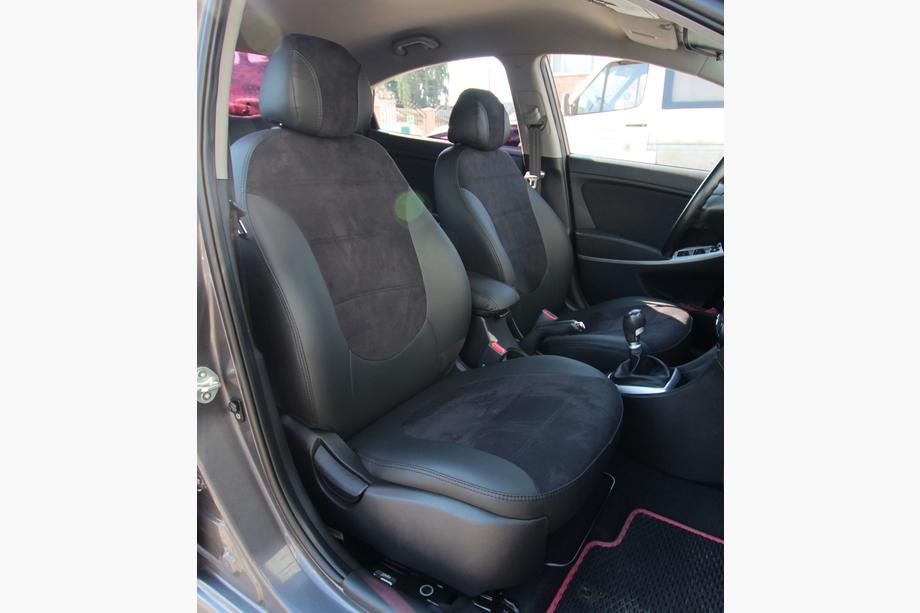 Hyundai Accent 2011–2017 Avtomobilske sedežne prevleke eko usnje+tkanina+Alcantara Antara A001 (celoten komplet za notranjost) Image