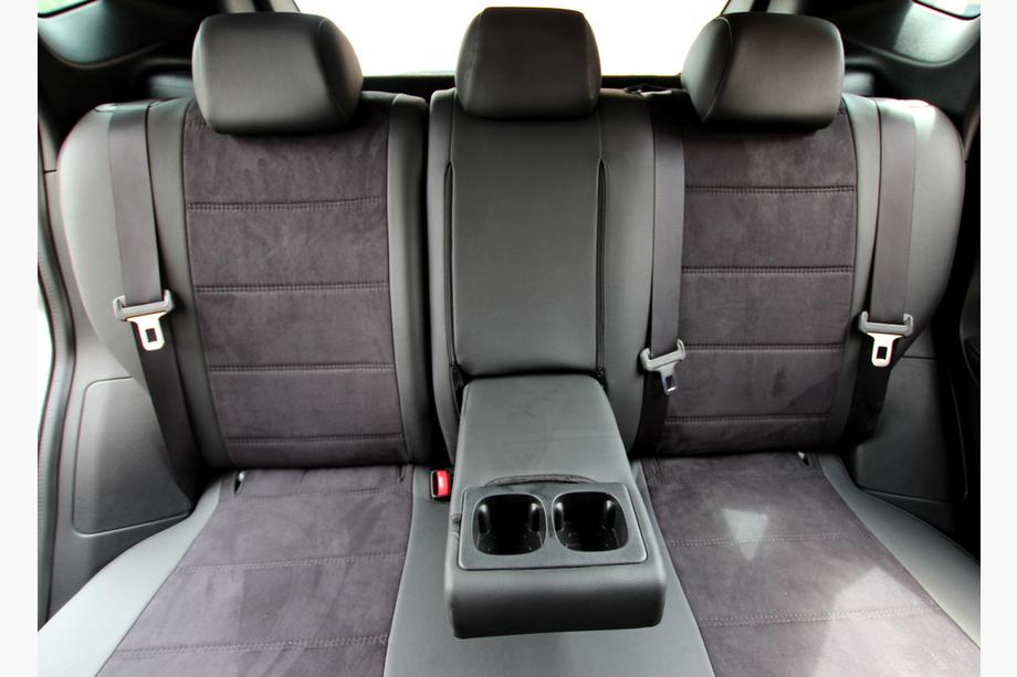 Nissan Qashqai 2014–2021 Avtomobilske sedežne prevleke eko usnje+tkanina+Alcantara Antara A001 (celoten komplet za notranjost) Image