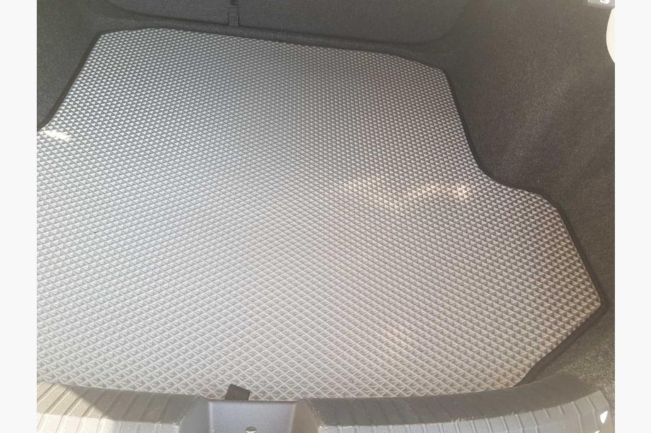 Volkswagen Jetta 2018– Preproga za prtljažnik (EVA, siva) Image