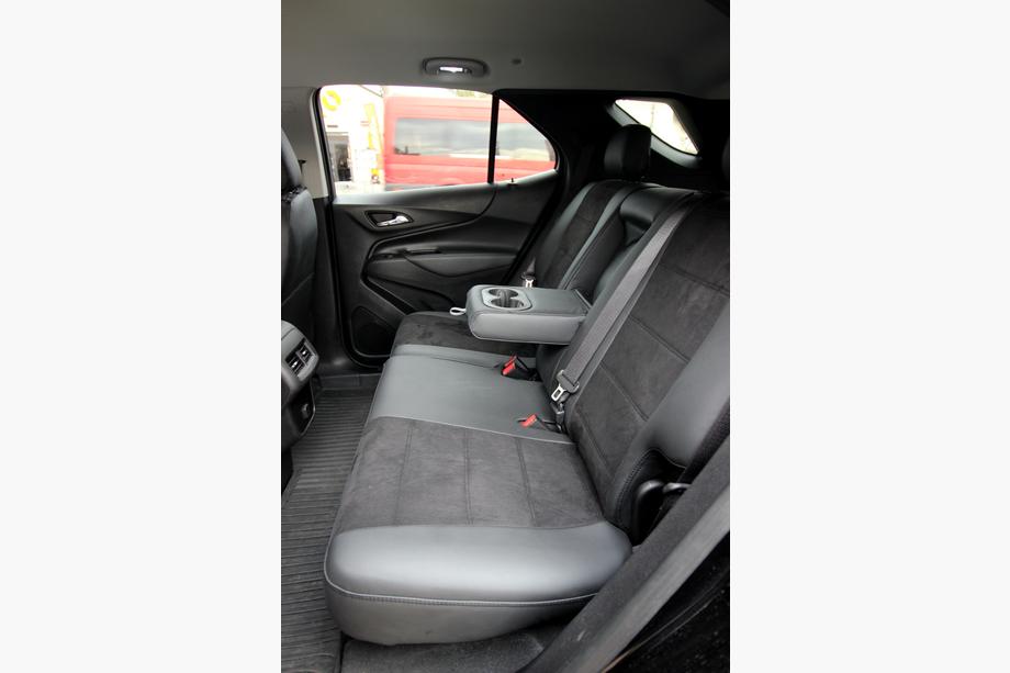 Chevrolet Equinox 2018–2025 Avtomobilske sedežne prevleke eko usnje+tkanina+Alcantara Antara A001 (celoten komplet za notranjost) Fotografija 5