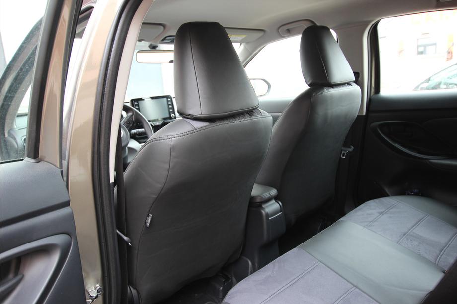 Toyota Yaris/Yaris Cross (XP210) 2020– Avtomobilske sedežne prevleke eko usnje+tkanina+Alcantara Antara A001 (celoten komplet za notranjost) Fotografija 14