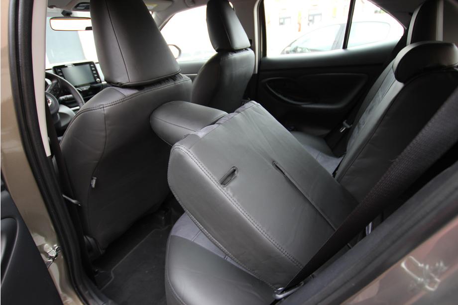 Toyota Yaris/Yaris Cross (XP210) 2020– Avtomobilske sedežne prevleke eko usnje+tkanina+Alcantara Antara A001 (celoten komplet za notranjost) Fotografija 13