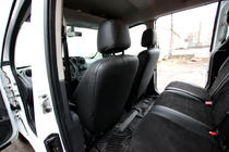 Mercedes Citan 2013–2021 Avtomobilske sedežne prevleke eko usnje+tkanina+Alcantara Antara A001 (celoten komplet za notranjost) fotografija 9