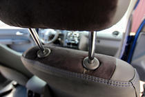 Volkswagen Caddy 2010–2015 Avtomobilske sedežne prevleke eko usnje + tkanina + alkantara Antara A001b (celoten salon) fotografija 16