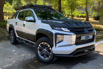 Mitsubishi L200 2015–2024 Sprednji dvojni zaščitni lok Vegas 2019+ (črn, 76 mm) fotografija 2