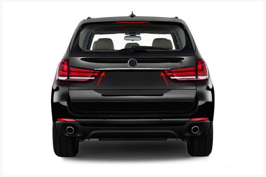 BMW X5 F15 2013–2018 Nerjaveč letvica nad registrsko tablico Image