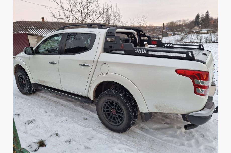 Mitsubishi L200 2015–2024 Rollbar Dakar Image