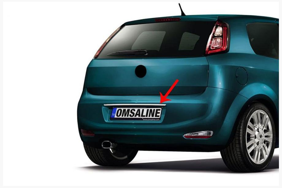 Fiat Grande Punto/Punto EVO 2006–2018 Kromirana letvica nad registrsko tablico (nerjavno jeklo) Image