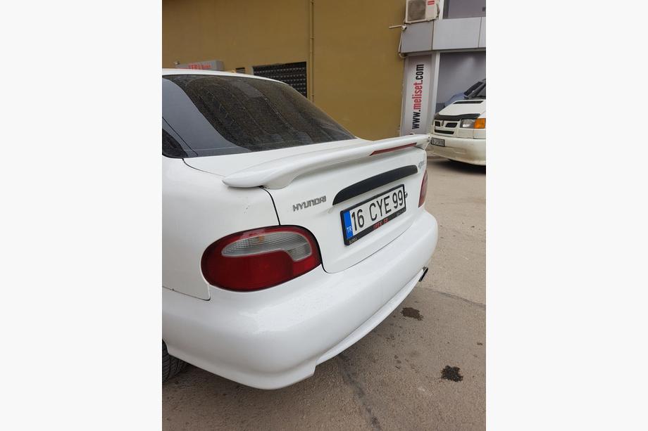 Hyundai Accent 1994–1999 Spojler Meliset (za lakiranje) Image