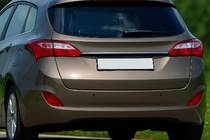 Hyundai I-30 2012–2017 Kromirana letev nad registrsko tablico (SW, nerjaveče jeklo) fotografija 1