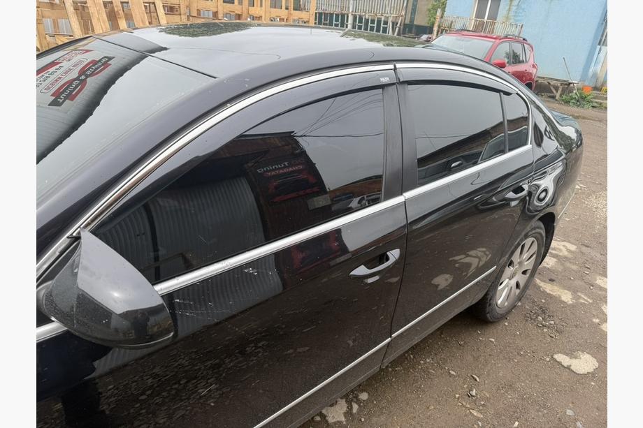 Volkswagen Passat B6 2006–2012 Okenski vetrni deflektorji s kromirano letvico SD (EU, 4 kos, Niken) Fotografija 7