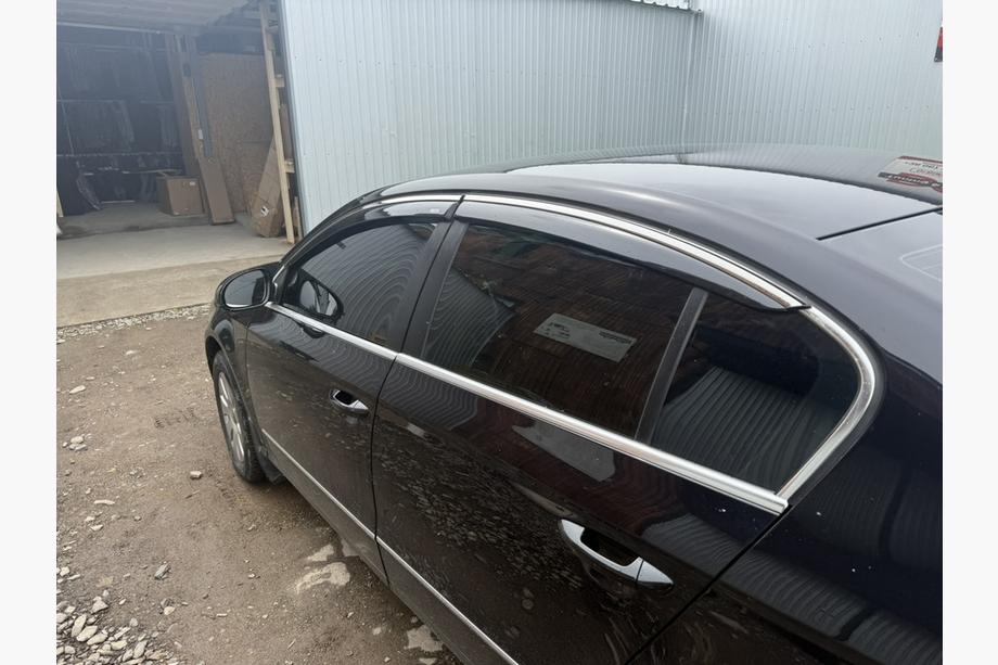 Volkswagen Passat B6 2006–2012 Okenski vetrni deflektorji s kromirano letvico SD (EU, 4 kos, Niken) Fotografija 8