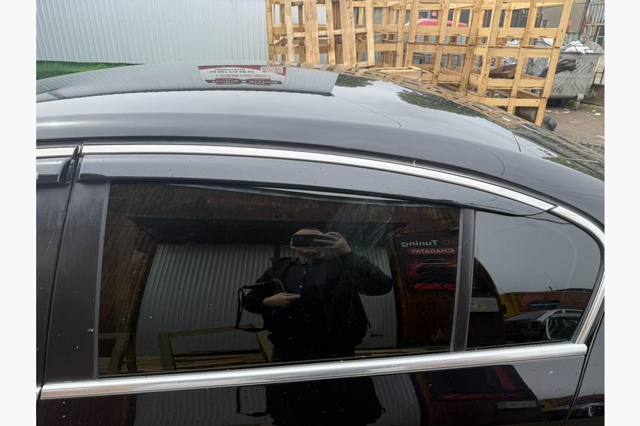 Volkswagen Passat B6 2006–2012 Okenski vetrni deflektorji s kromirano letvico SD (EU, 4 kos, Niken) Fotografija 2