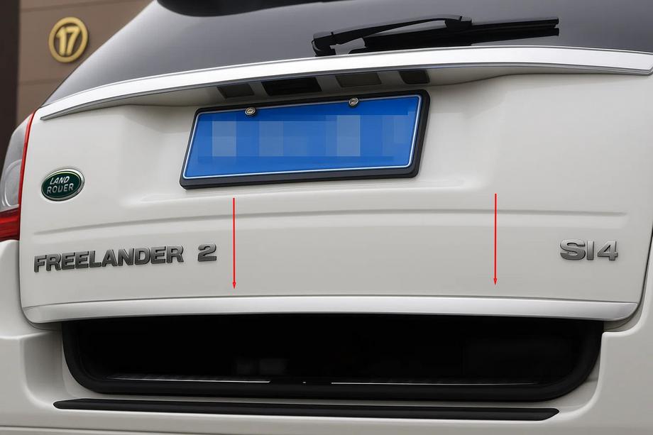 Land Rover Freelander II 2006–2014 Zaščitna letev roba prtljažnika (nerjaveče jeklo) Carmos - turško nerjaveče jeklo Image