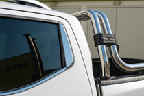 Nissan Navara/NP300 2016– Okrasne letve za zadnje vratne stebričke iz nerjavečega jekla (2 kosa) fotografija 1