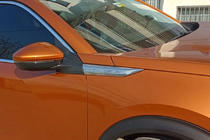 Peugeot 2008 2019– Okrasne letve za blatnike (2 kosa, nerjaveče jeklo) fotografija 1