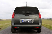 Peugeot 5008 2009–2016 Kromirana letev nad registrsko tablico OmsaLine (nerjavno jeklo) fotografija 1