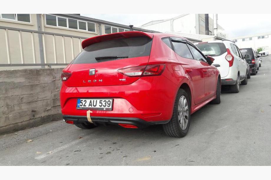 Seat Leon 2013–2020 Obloga zadnjega odbijača (za lakiranje) Image