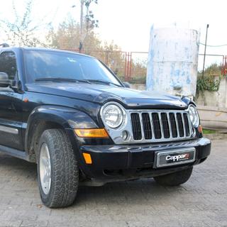 Deflektor pokrova motorja (EuroCap) Jeep Cherokee/Liberty 2002–2007 fotografija 3