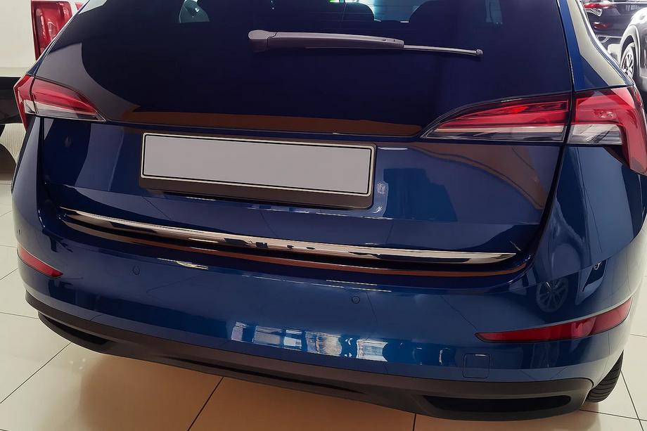 Skoda Scala 2018– Nerjavno jeklena zaščitna letev roba prtljažnika OmsaLine Fotografija 1