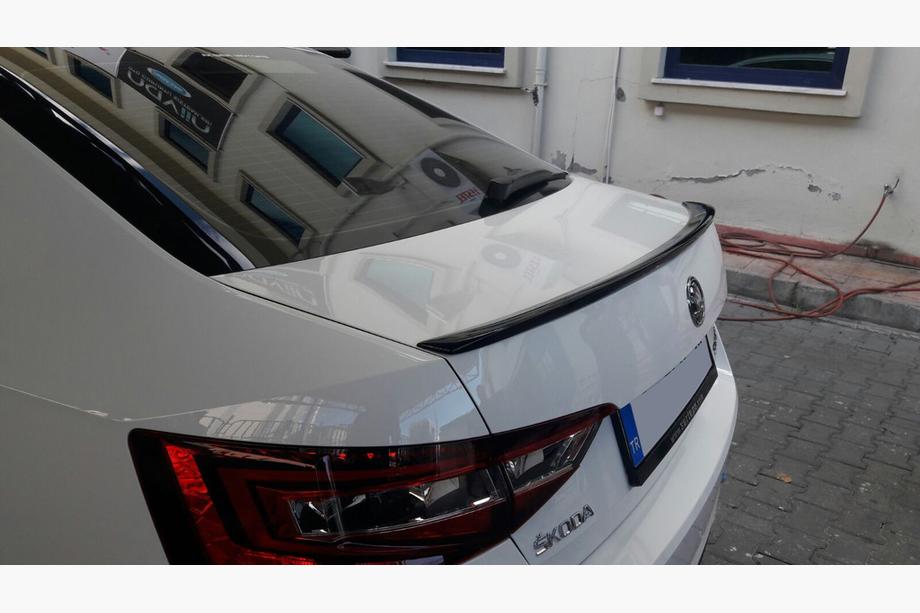 Skoda Superb 2015–2024 Spojler za barvanje Image