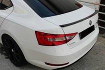 Skoda Superb 2015–2024 Lip spojler (Omsa, črn) fotografija 1