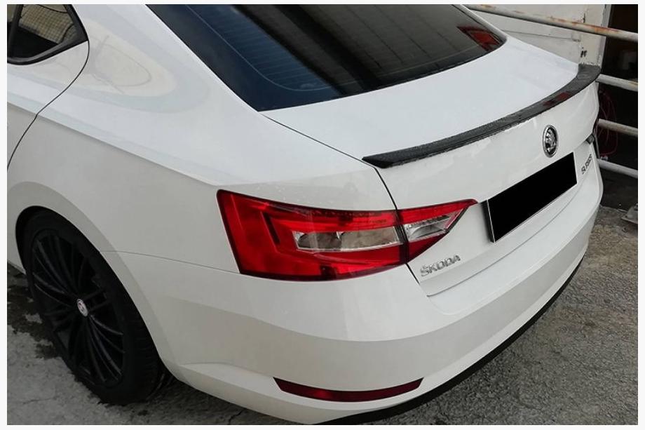 Skoda Superb 2015–2024 Lip spojler (Omsa, črn) Image