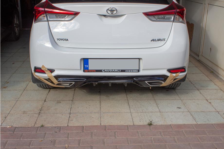 Toyota Auris 2012–2018 Difuzor zadnjega odbijača (2016-2018, pripravljen za lakiranje) Image