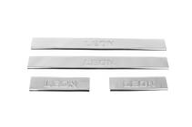 Seat Leon 2013–2020 Nerjaveče letve pragov Carmos V2 (4 kos, inox) fotografija 1