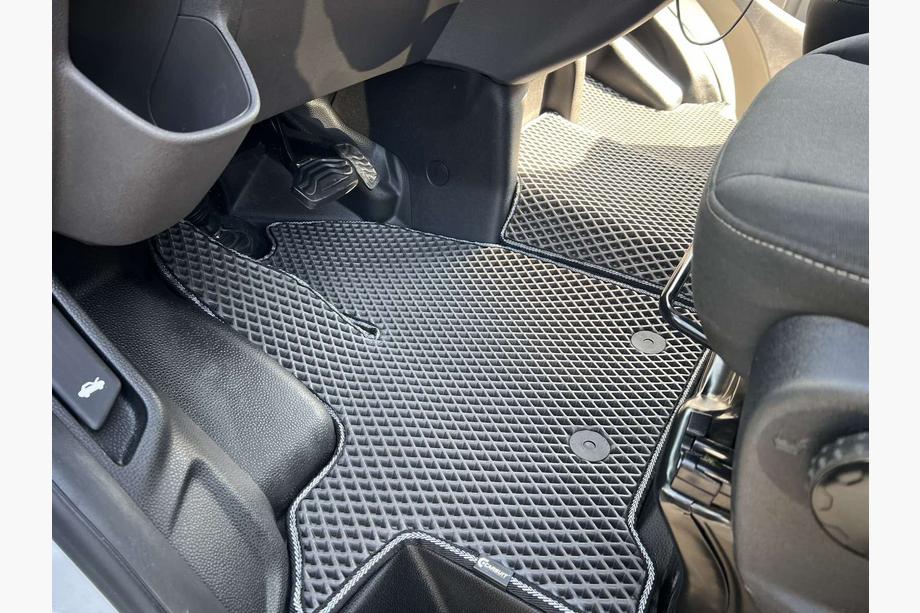 Ford Custom 2013–2022 EVA avto preproge (spredaj, sive) Image