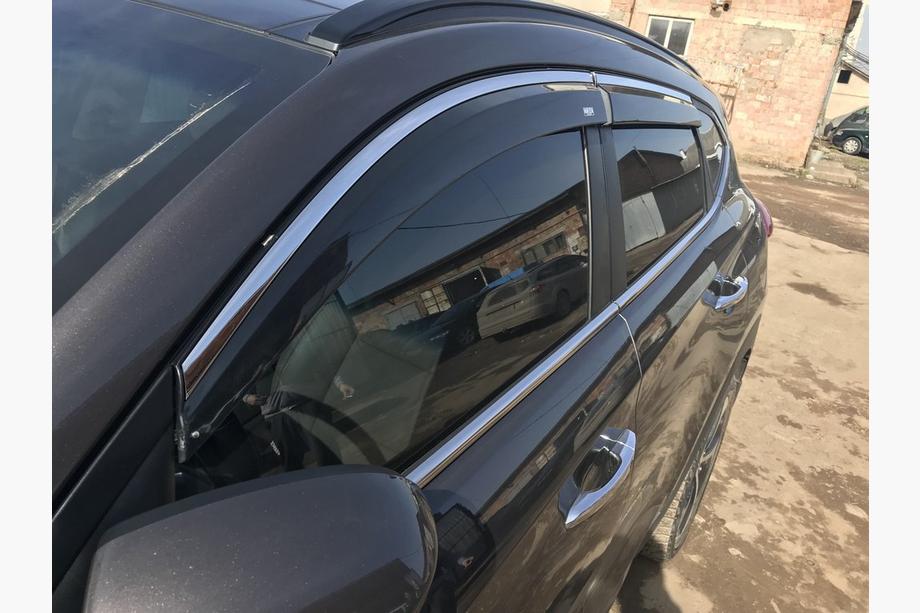 Hyundai Tucson TL 2016–2021 Deflektorji oken s kromiranim trakom (4 kos, Niken) Image