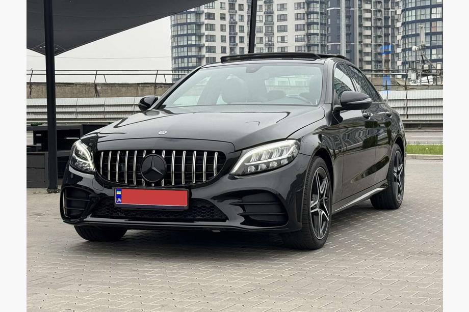 Mercedes C-class W205 2014–2021 Sprednji odbijač kompleten (AMG Line 2018-2021) Fotografija 1