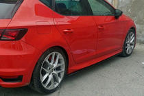 Seat Leon 2013–2020 Performance stranski pragovi (črni) fotografija 1