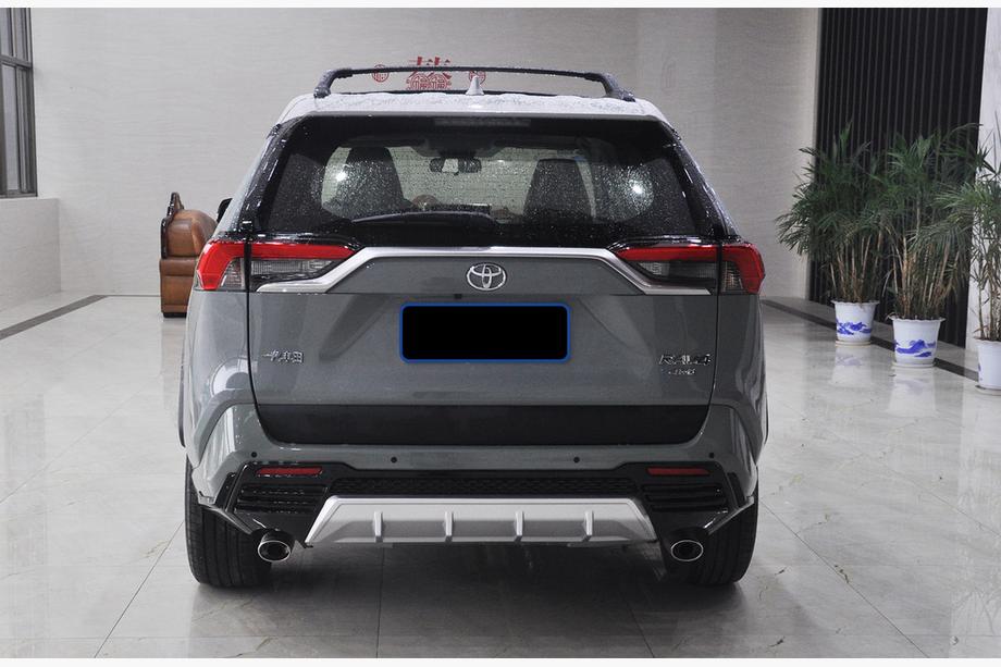 Toyota Rav 4 2019–2025 Zadnji odbijač TRD Image