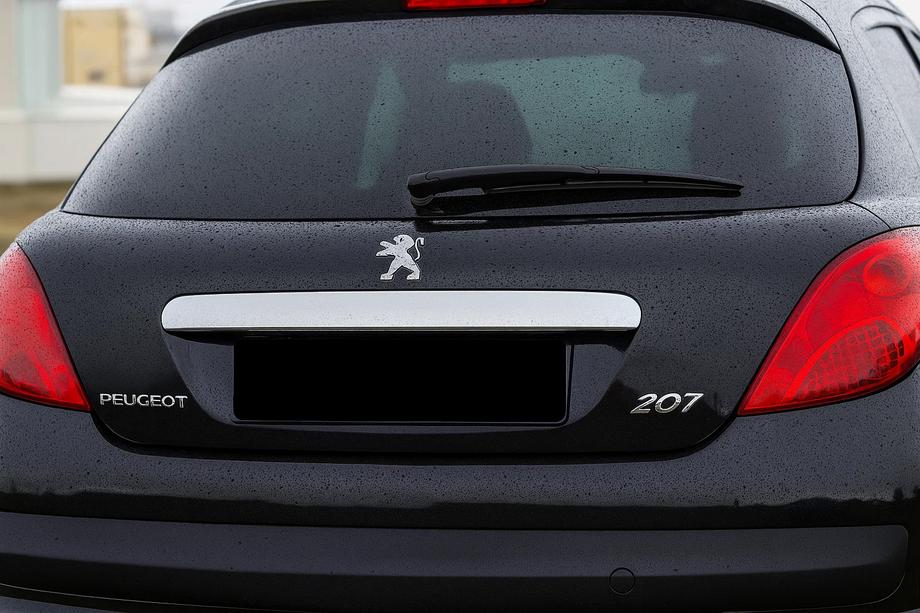 Peugeot 207 2006–2014 Okrasna letev nad registrsko tablico (inox) Image
