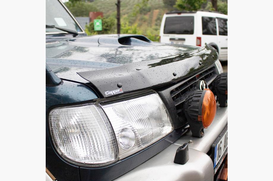 Hyundai Galloper 1997–2003 Deflektor pokrova motorja (Eurocap) Image