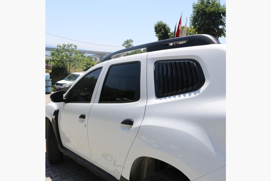 Dacia Duster 2018–2024 Pokrovi zadnjih stekel EuroCap (2 kos, ABS) Image
