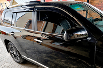 Toyota Highlander 2008–2013 Vetrni deflektorji oken s kromirano letvico (4 kos, Niken) fotografija 4