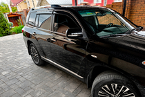 Toyota Highlander 2008–2013 Vetrni deflektorji oken s kromirano letvico (4 kos, Niken) fotografija 6