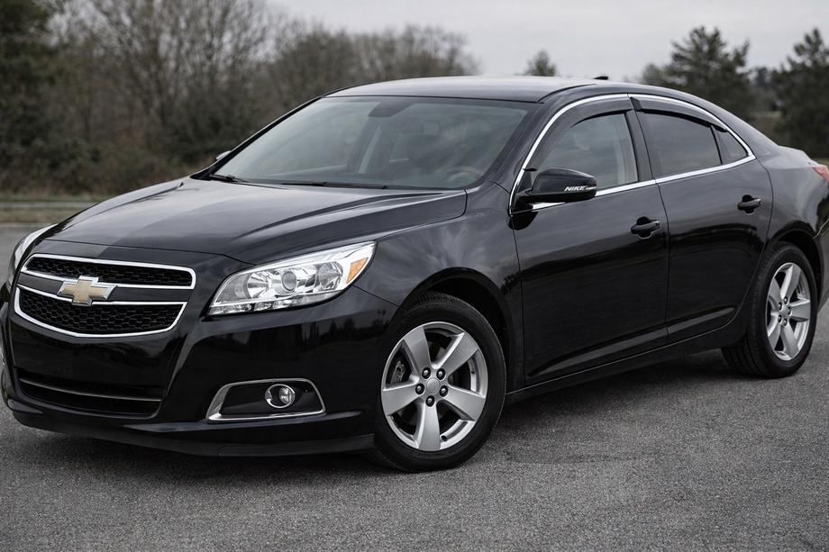 Chevrolet Malibu 2011–2018 Vetrni deflektorji oken s kromirano letvico (4 kos, Niken) Image