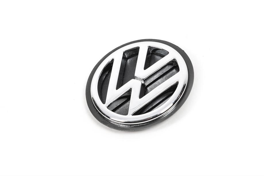 Volkswagen Polo 1994–2001 Zadnji emblem 3A9 853 630 (OEM videz) Image