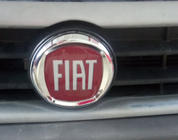 Fiat Emblem (rdeč V2, samolepilen) 120 mm fotografija 3