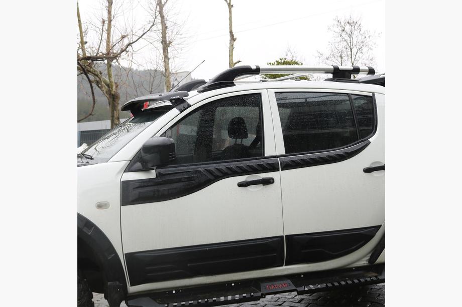Mitsubishi L200 2006–2015 Zgornje vratne letve (4 kosi, ABS) Fotografija 2